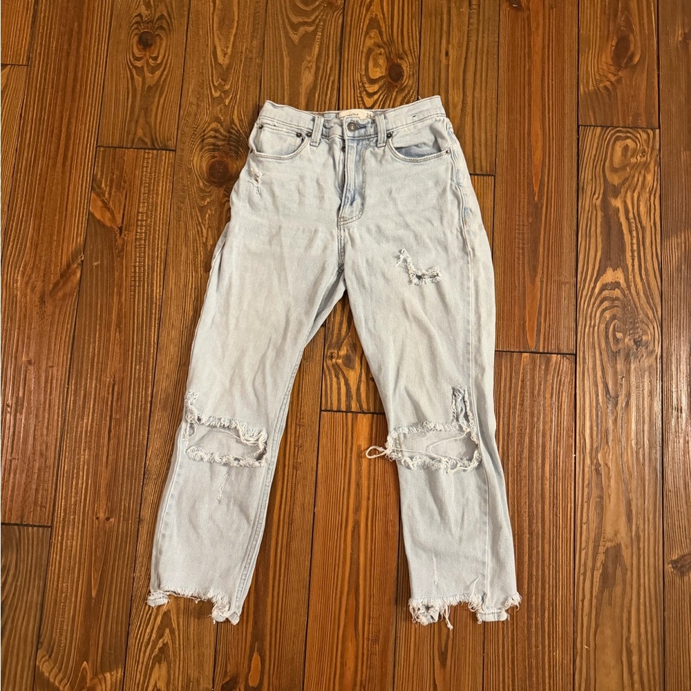 Abercrombie & Fitch High Rise Mom Jeans Girls Size 24/00